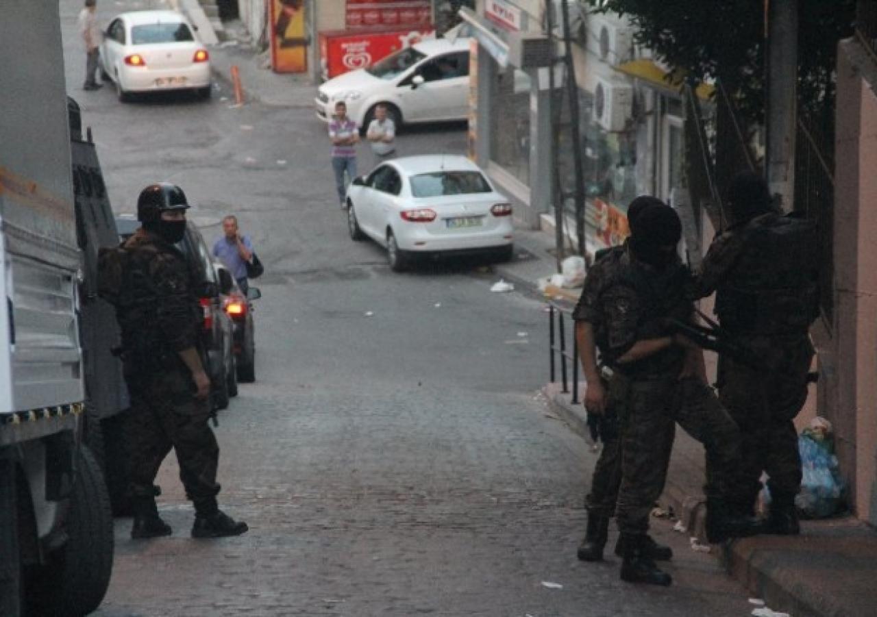 İstanbul'da terör operasyonu: 6 gözaltı var