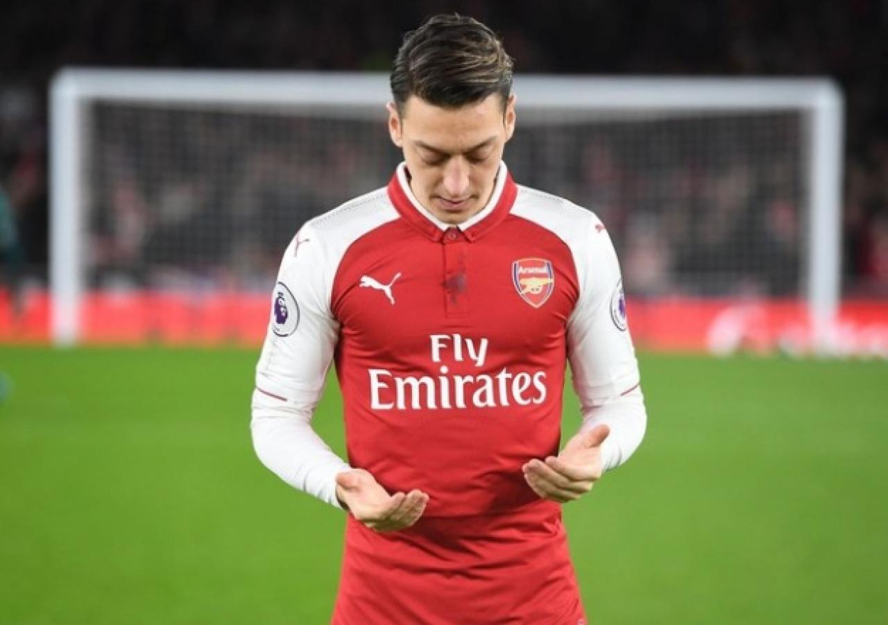 Mesut Özil takım kurdu!