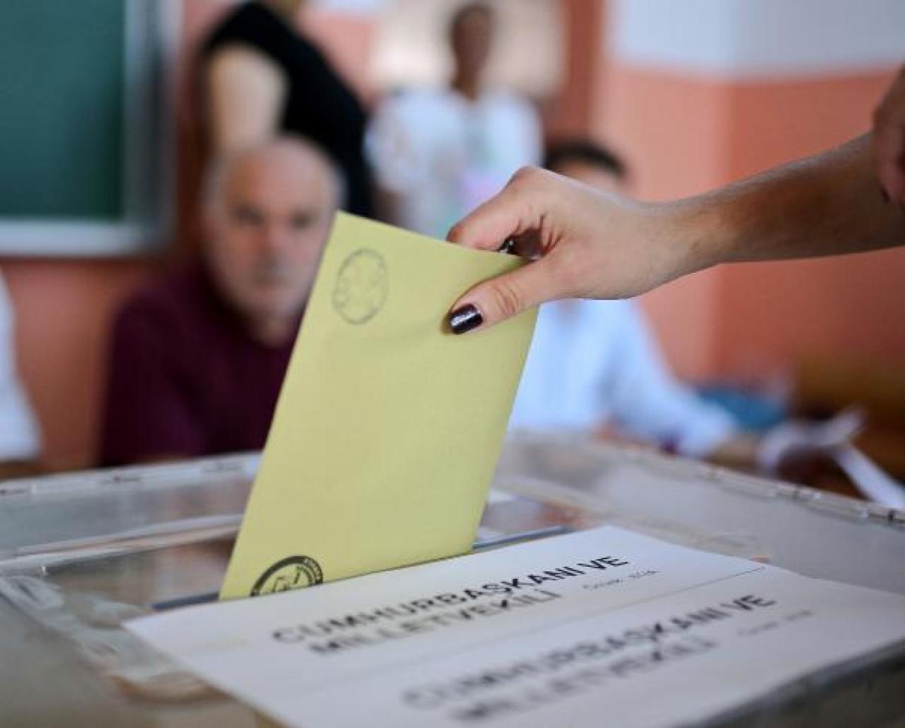 Türkiye'nin en çok seçmeni olan ilçesi 58 ili geride bıraktı