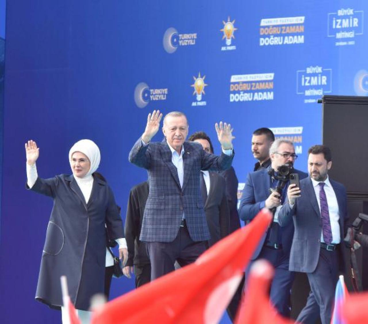 Erdoğan: İzmir'e son 21 yılda 223 milyar TL'lik kamu yatırımı yaptık