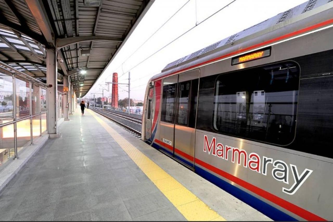 Marmaray'da bir intihar girişimi daha! Seferler gecikmeli yapılıyor