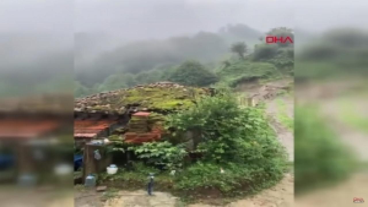 Rize'de Şaşkına Çeviren Olay! 'Büyük Bir Gürültü Duyup Balkona Çıktık, Baktık Ki Ev Yerinde Yok'