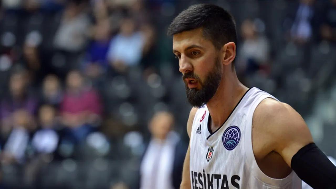 Erkan Veyseloğlu'ndan basketbol tarihinde bir ilk