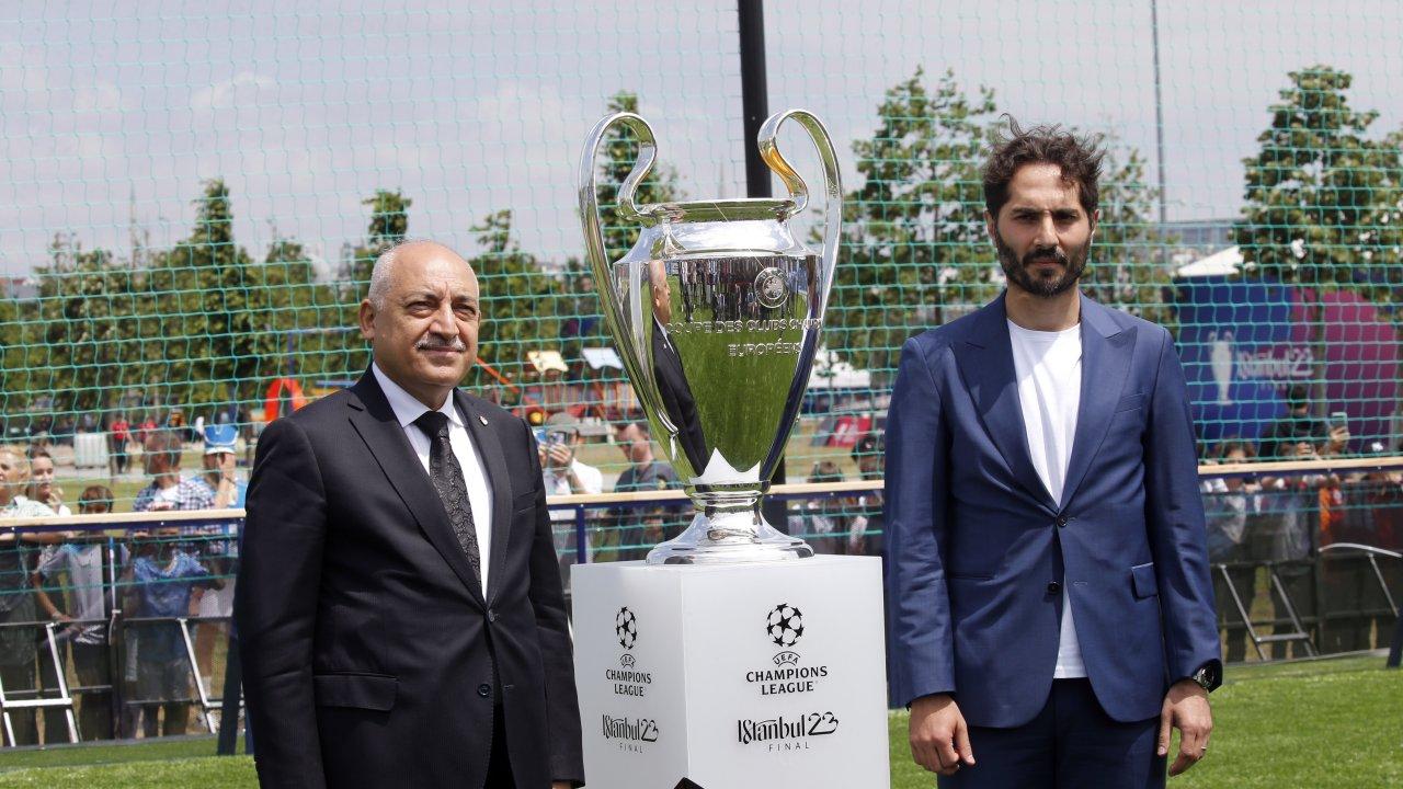 UEFA Şampiyonlar Festivali'nin açılışı yapıldı