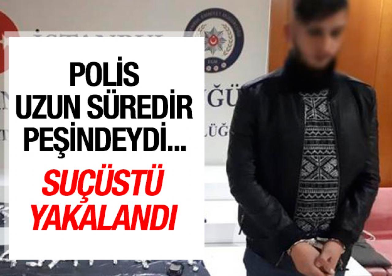 Uyuşturucu satıcısına suçüstü