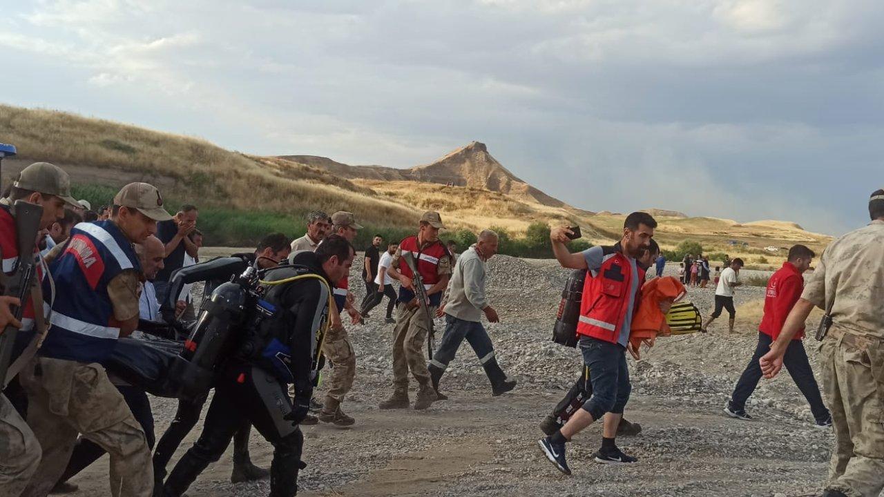 Çaya düşen Veysi'den acı haber geldi