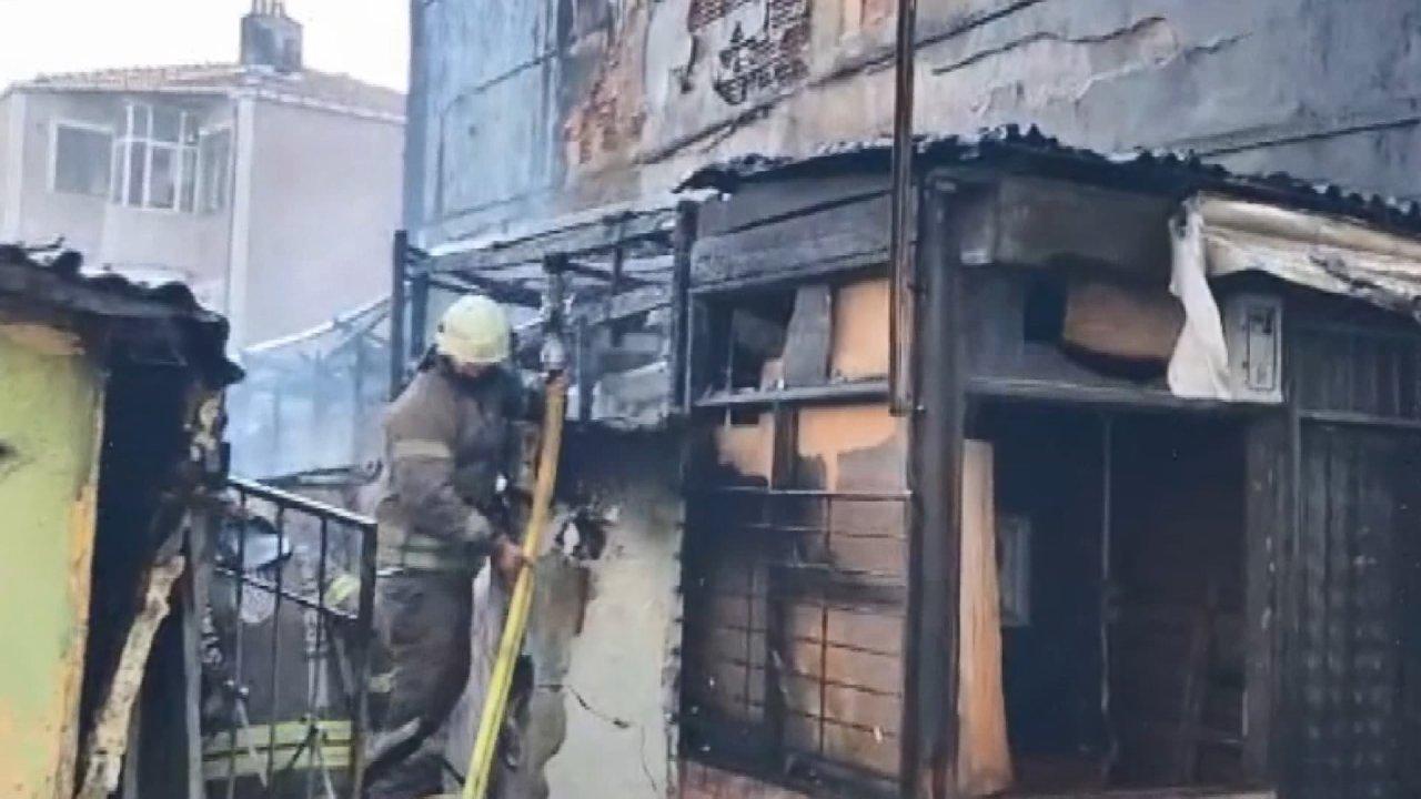 İstanbul'da iki farklı noktada aynı anda yangın