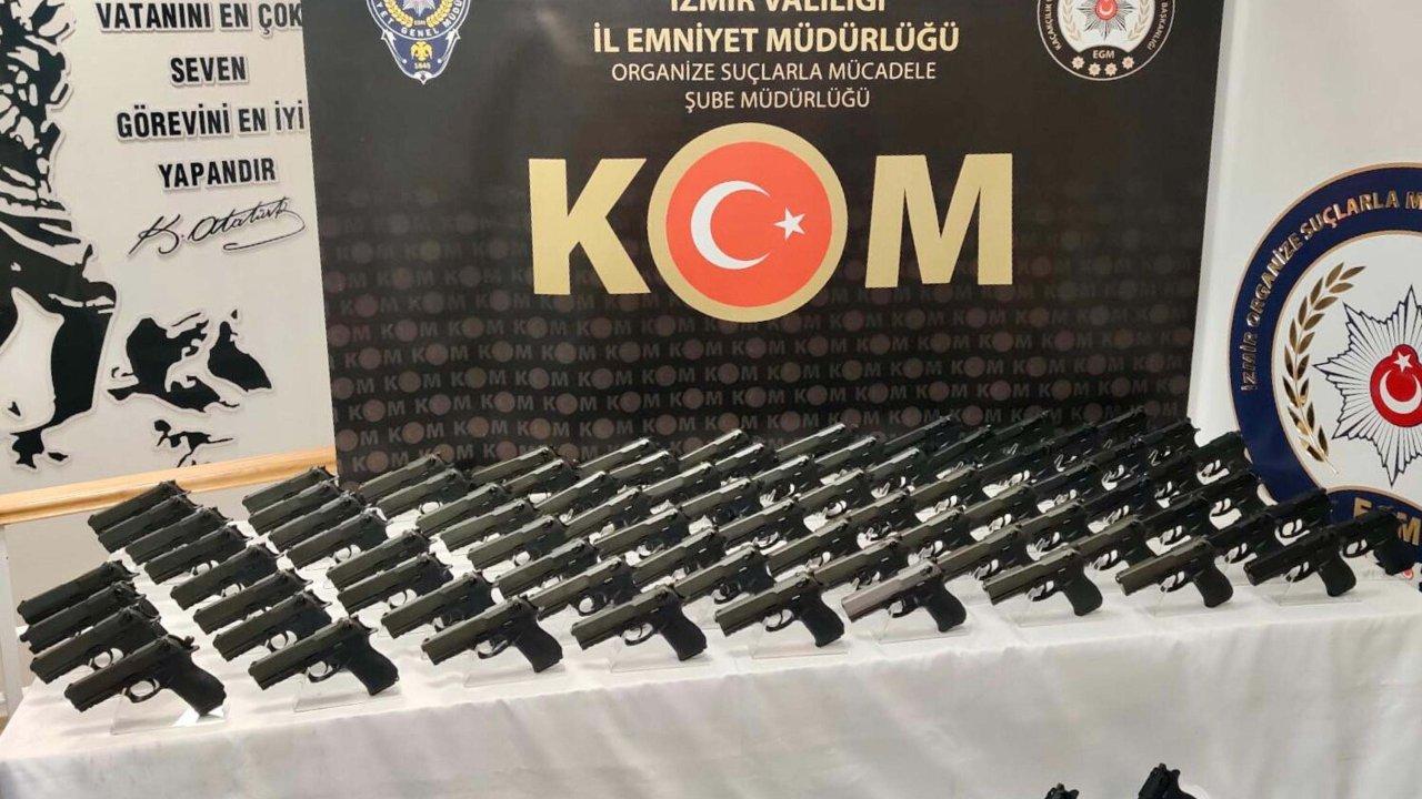 İzmir'de silah kaçakçılığı operasyonu