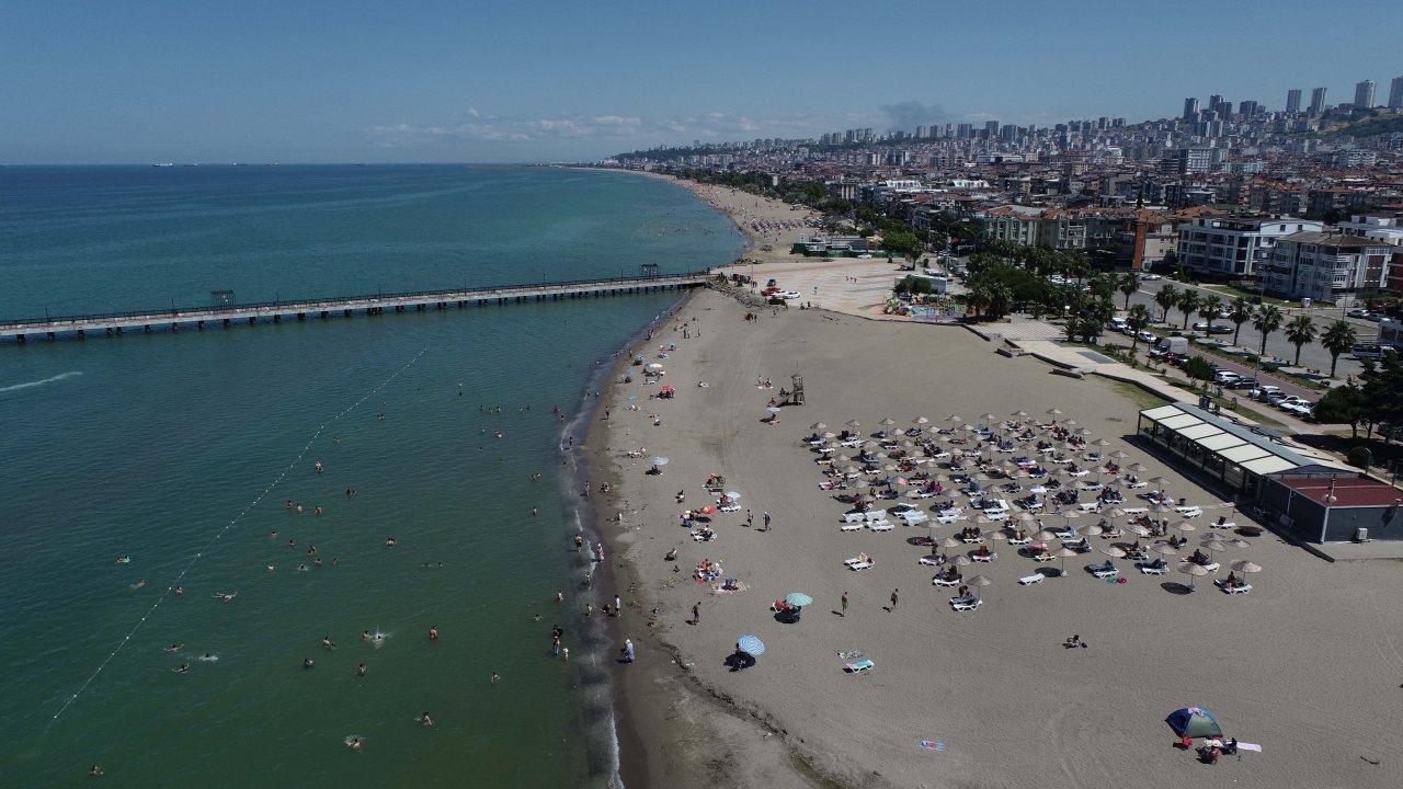 Kentte denize girme yasağı sürüyor, jandarma devrede