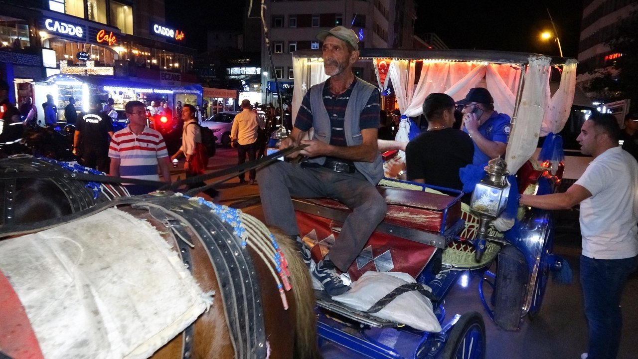 Erzurum'un faytonlara vedası olaylı oldu