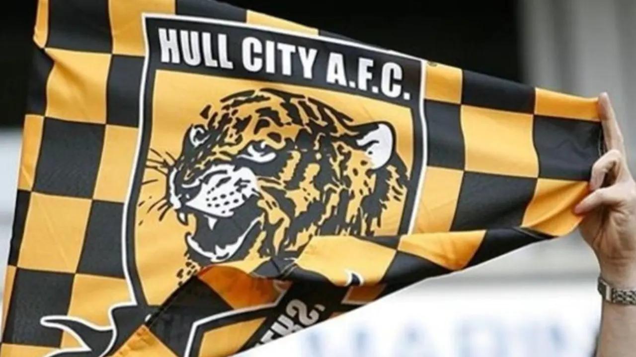 Hull City'nin paylaşımı AK Partili ismi kızdırdı: Toplum olarak dikkatli olmalıyız