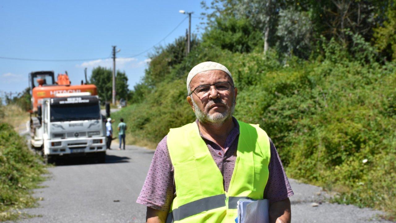 Mahalle yolunu iş makinesiyle kazdırıp, kapattı: 'Arazim işgal altında'