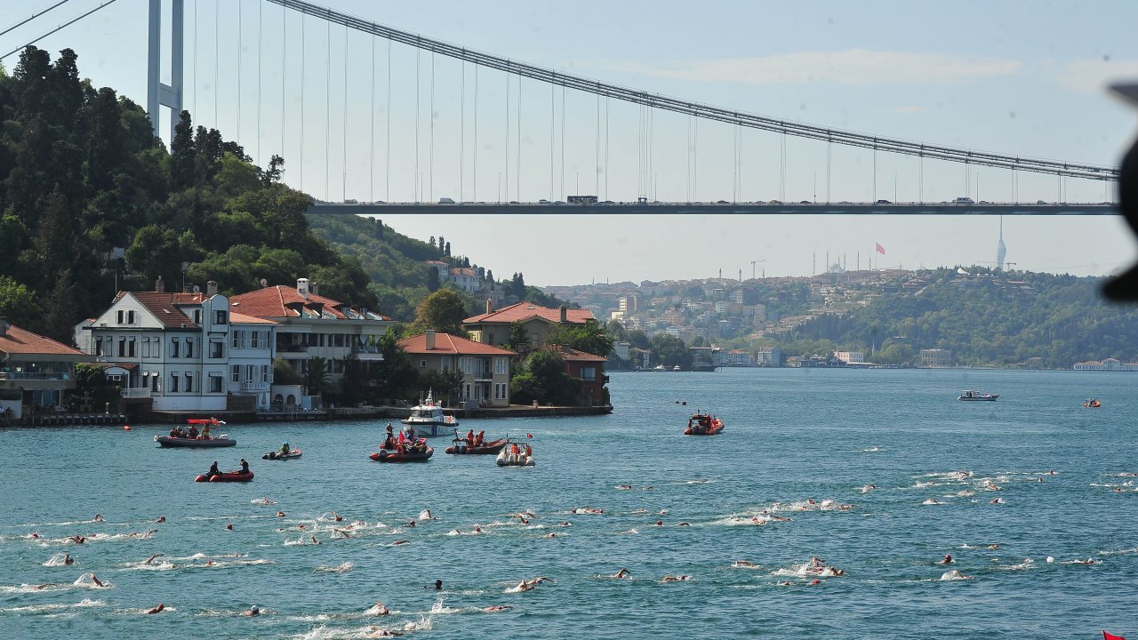 Boğaziçi Kıtalararası Yüzme Yarışı gerçekleştirildi