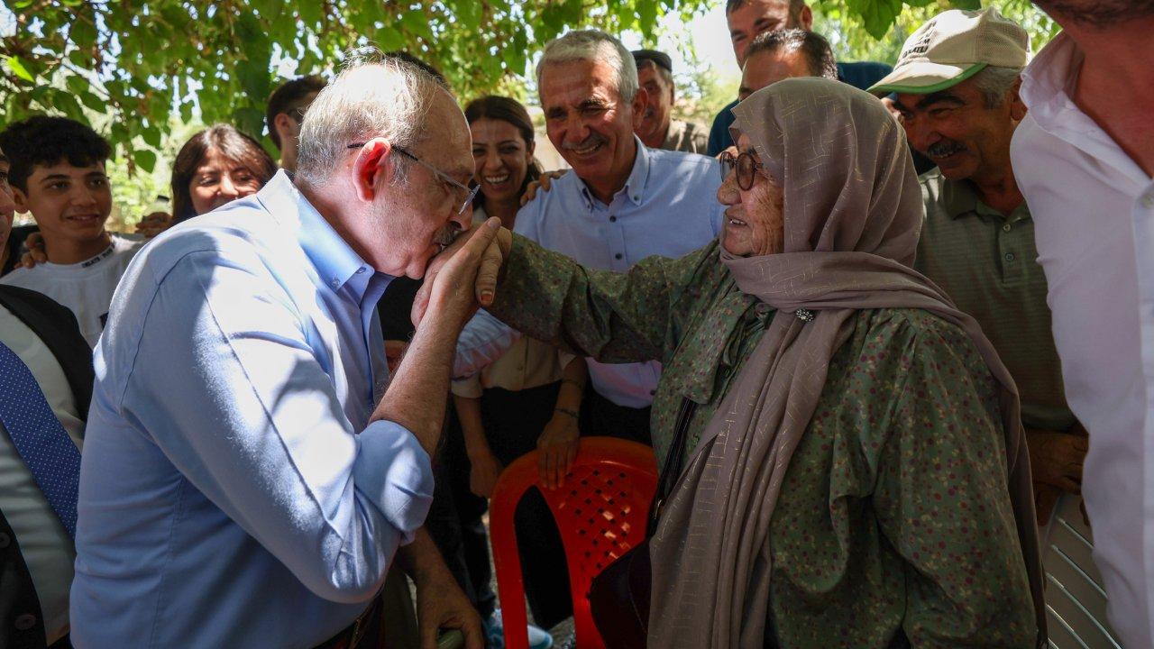 Kılıçdaroğlu: Siyaset, kendi ülkesine kendi insanına sahip çıkmak demektir