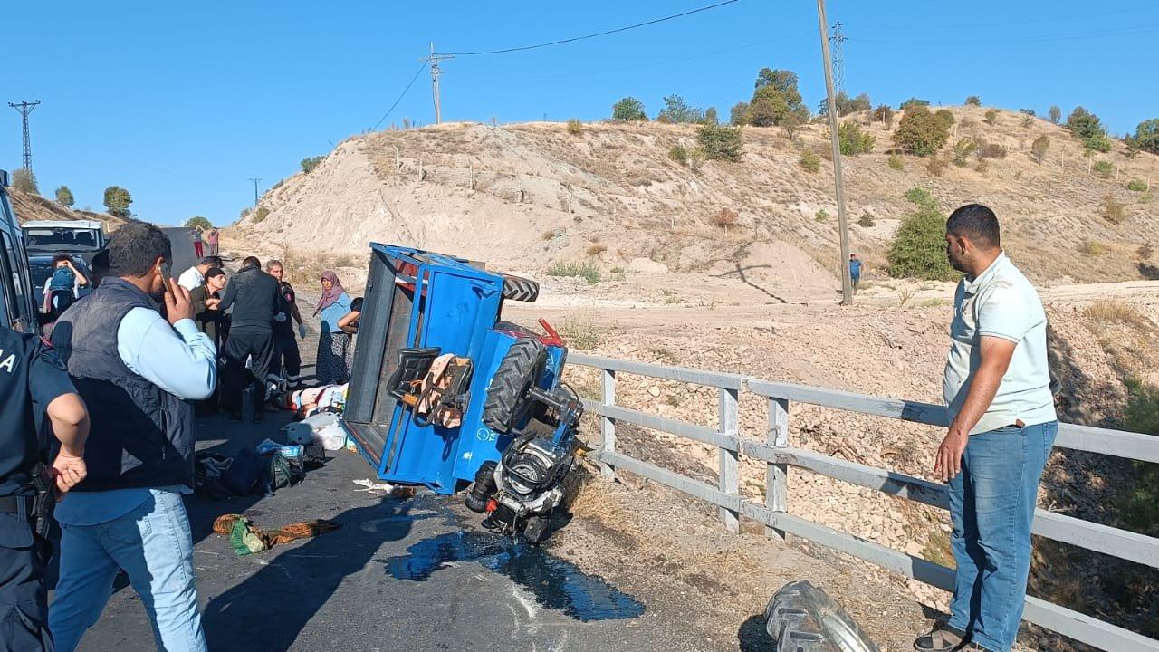 Patpat devrildi: 3'ü ağır, 14 yaralı