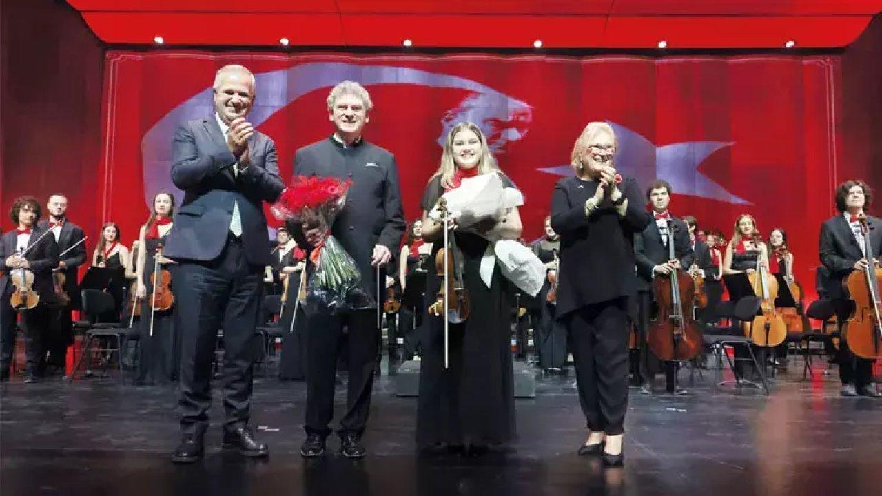 Cumhuriyet’in 100. yılı Gençlik Filarmoni Orkestrası ile kutlandı