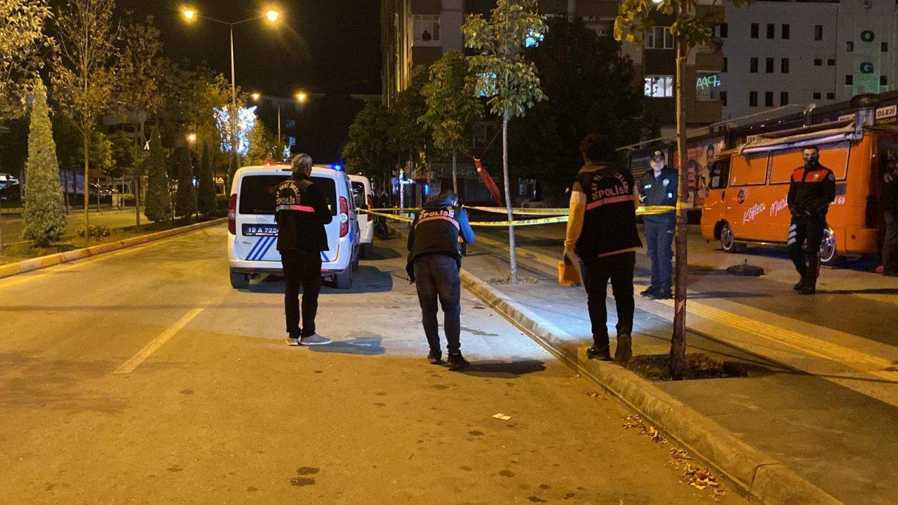 Bıçaklı kavgada kan aktı: 1 ölü, 1 yaralı