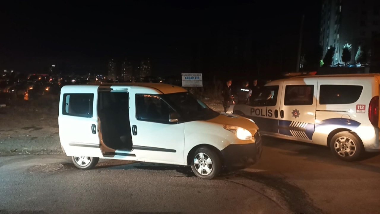 Kaçarken polis aracına çarptılar: Lastik hırsızları yakayı böyle ele verdi