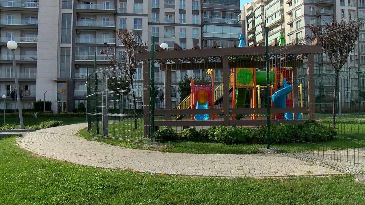 Site yönetimi ile mahallelinin park kavgası