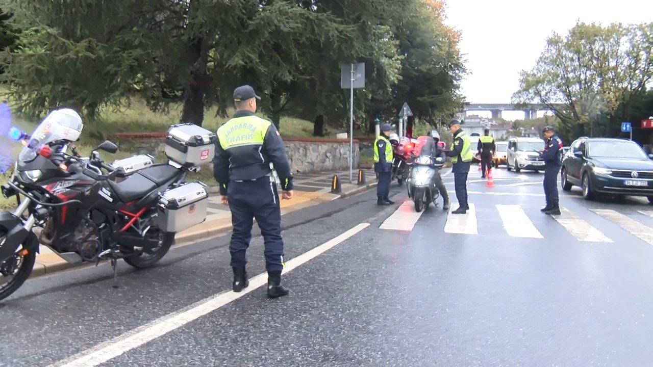 Jandarmadan motosiklet denetimi