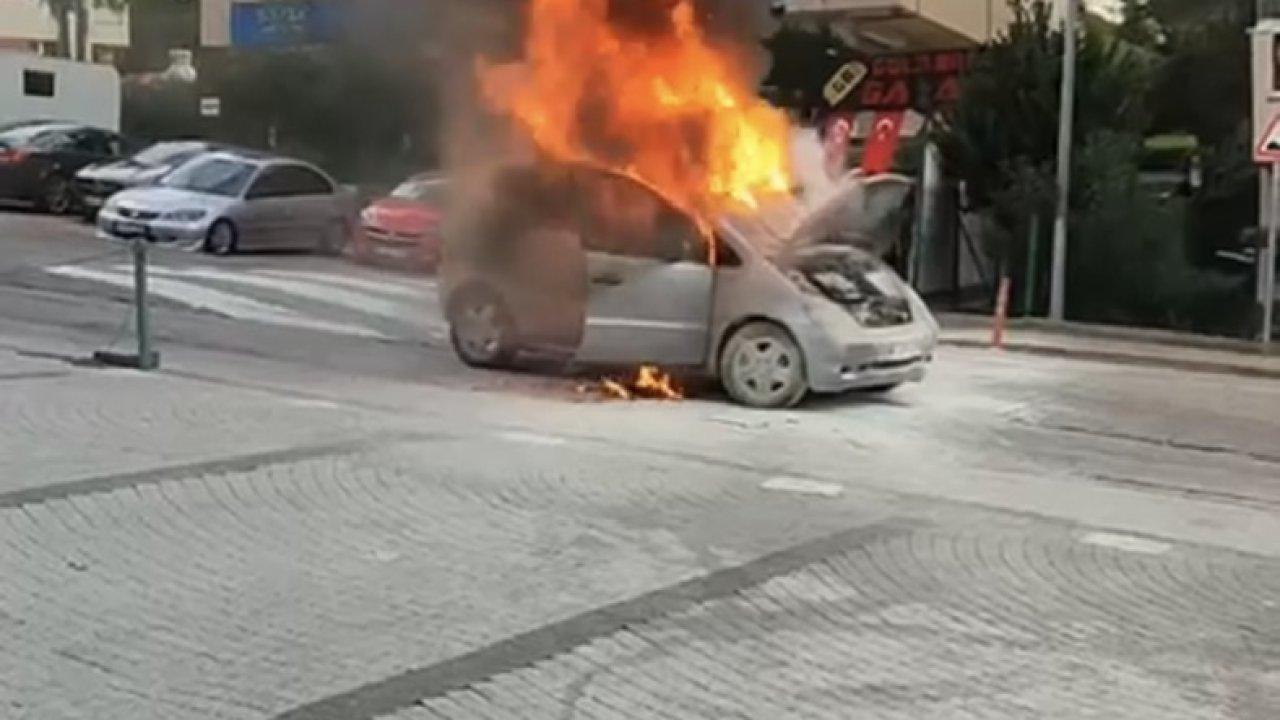 Seyir halindeki araç alev alev yandı