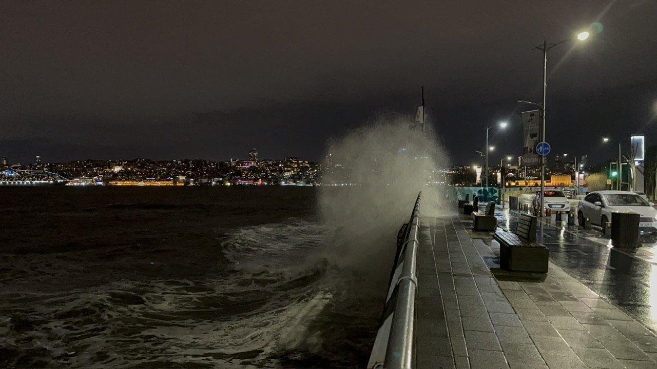 Valilikten bir fırtına uyarısı daha!