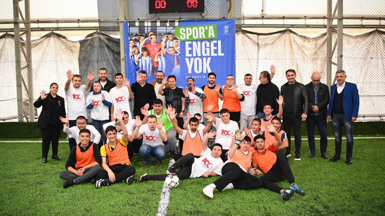 Tuzla'da engelli çocuklarla futbol maçı oynandı