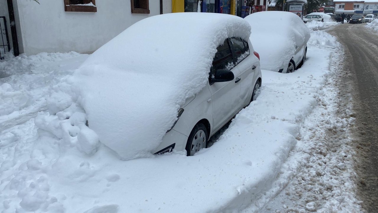 Bolu beyaz örtüyle kaplandı