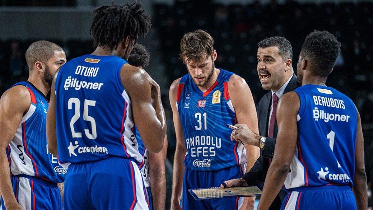 Anadolu Efes, Valencia deplasmanında