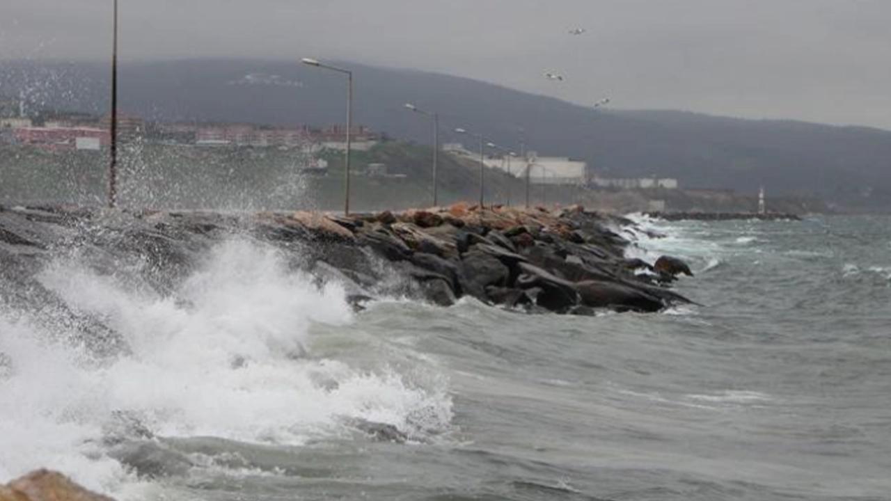 Meteoroloji Marmara'yı saat vererek uyardı: 'Dikkatli ve tedbirli olun'