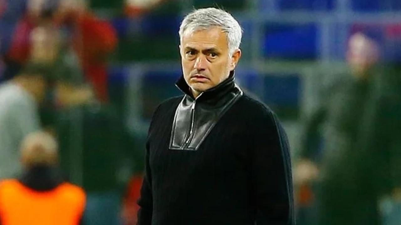 Roma'da Jose Mourinho dönemi sona erdi