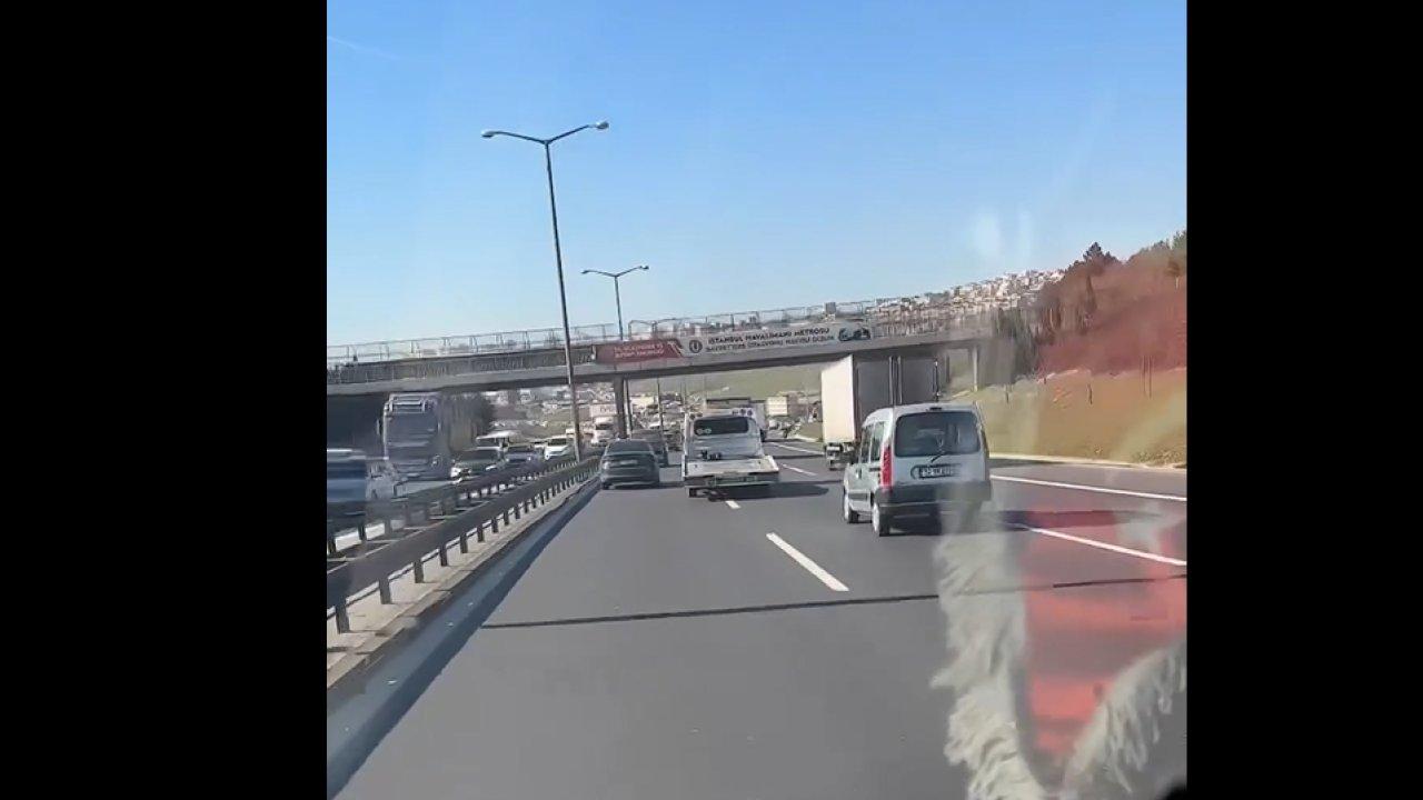 Makas atarak ilerleyen çekici trafiği tehlikeye düşürdü!