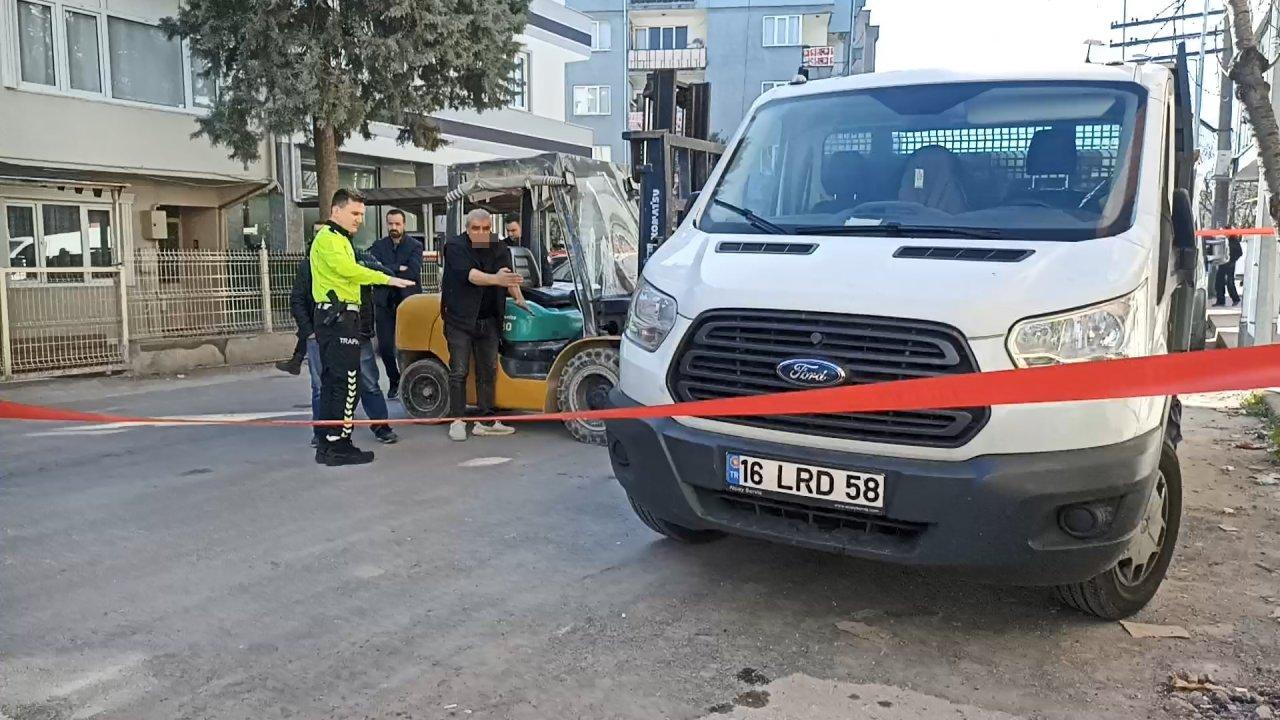 Yaşlı kadının feci ölümü: Kamyonetin altında kalan kadın öldü