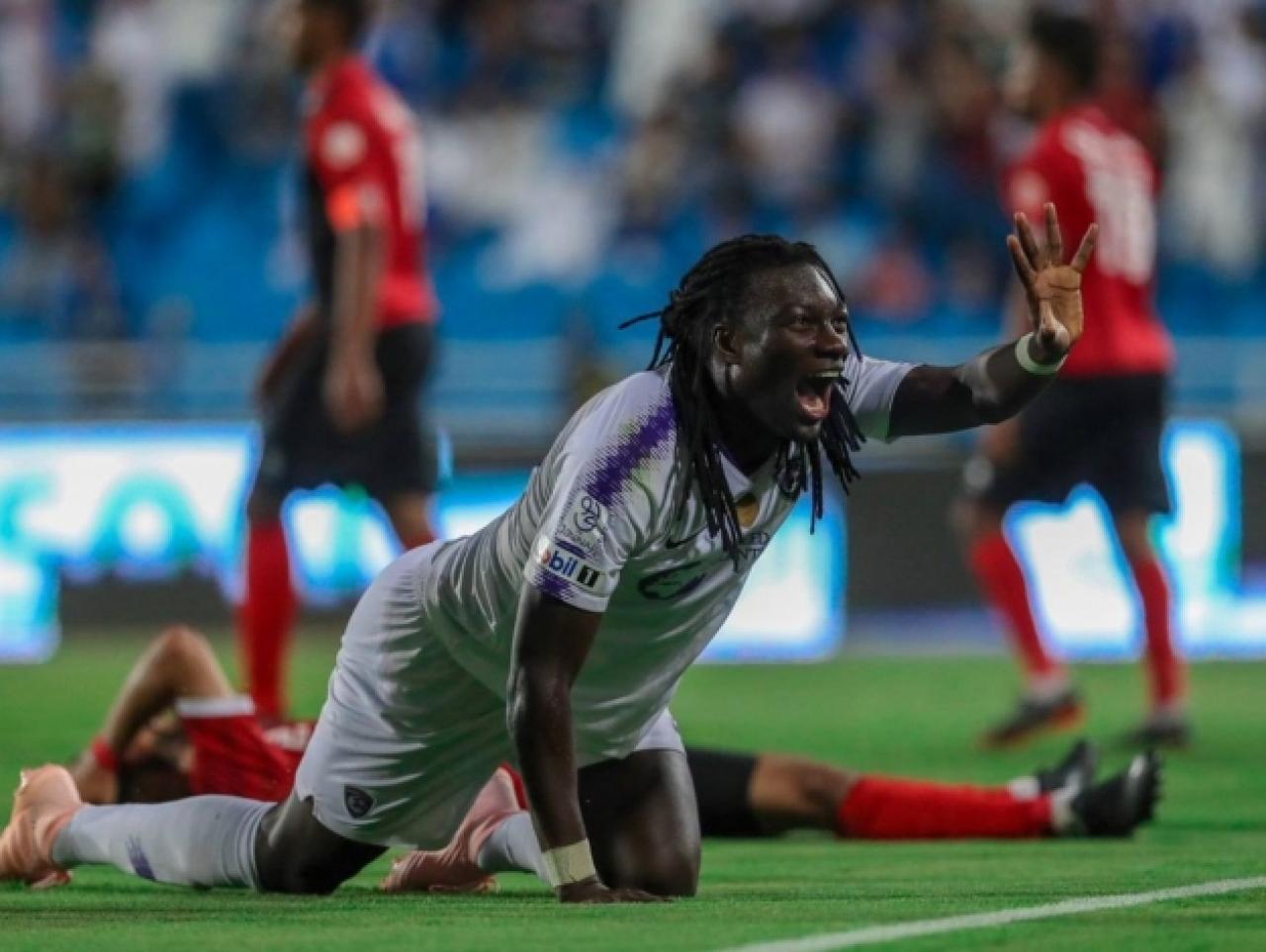 Galatasaray Gomis için ihtar çekti