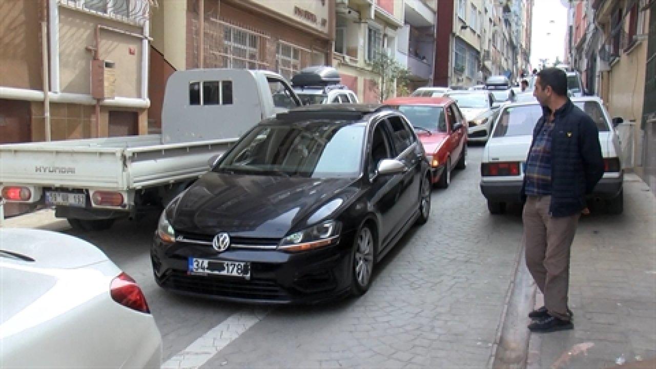 Esenler'de fahri müfettiş protestosu devam ediyor