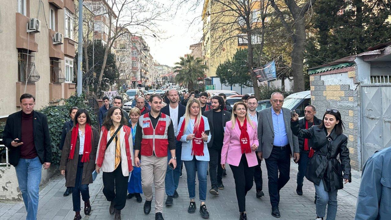 Ovalıoğlu'na Bakırköy'de yoğun ilgi