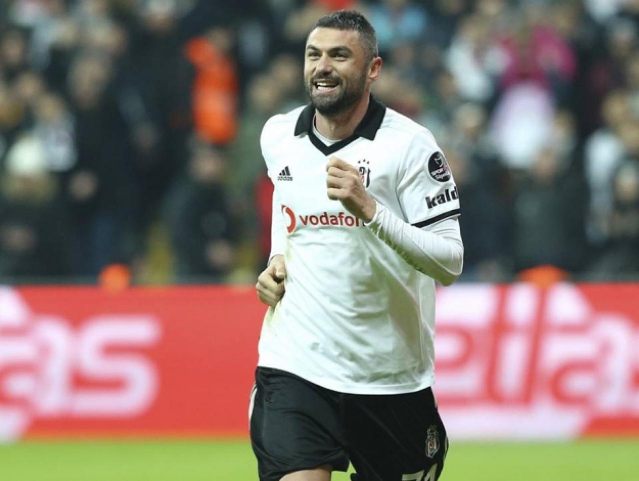 Beşiktaş'ın yeni kaptanı Burak Yılmaz