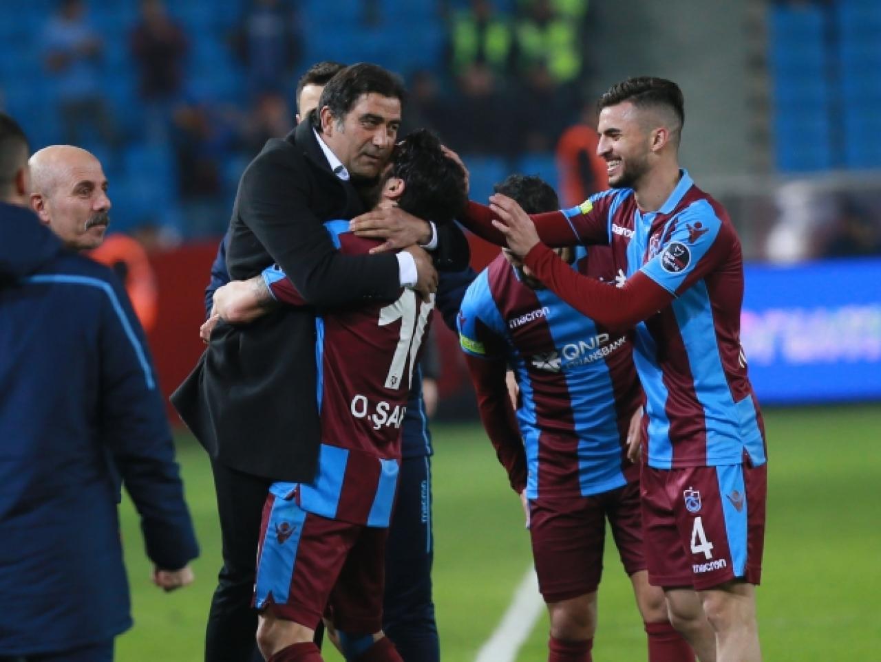 Bursaspor - Trabzonspor Süper Lig 28. hafta maçı hangi kanalda saat kaçta