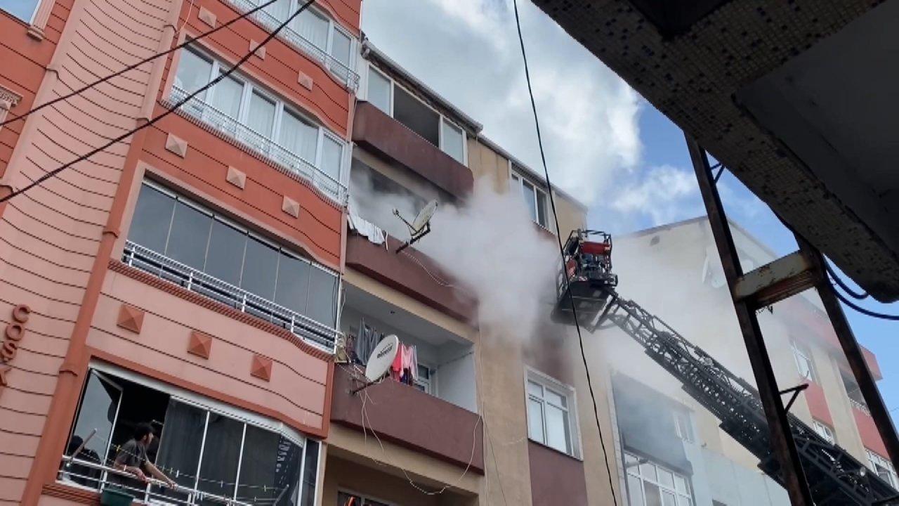 Doğalgaz sızıntısından yangın çıktı; 4 çocuk mahsur kaldı!