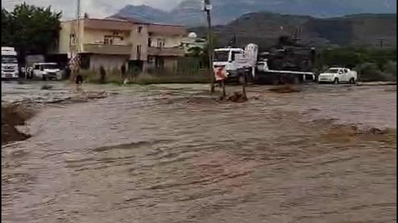 Şırnak’ta sağanak ve dolu ulaşımı aksattı