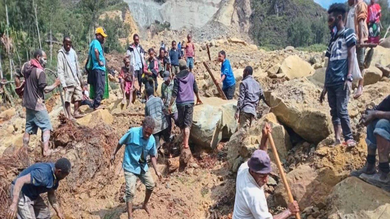 Papua Yeni Gine’de toprak kayması: Çok sayıda kişi hayatını kaybetmiş olabilir