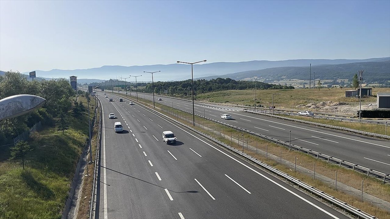 Anadolu Otoyolu'nun Bolu kesiminde ulaşım normale döndü