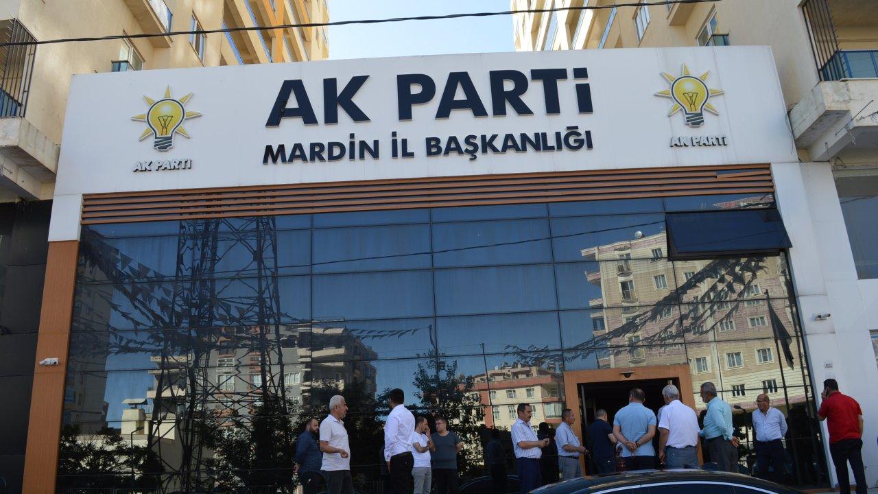 AK Partili il başkanı görevinden istifa etti