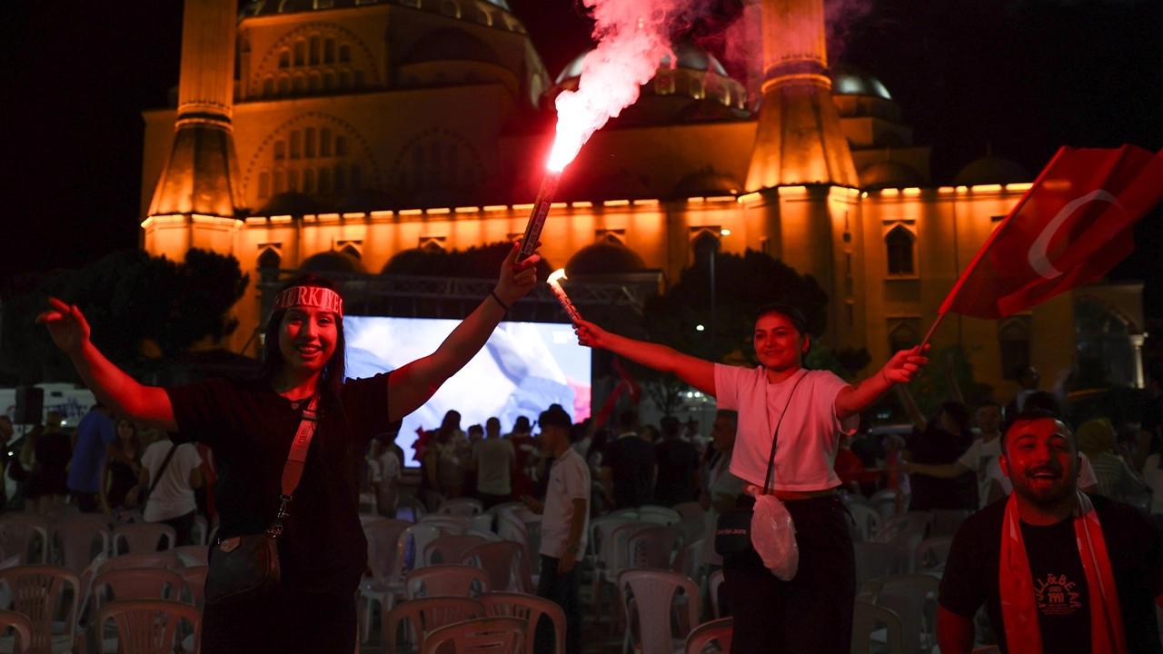 Maltepeliler, çeyrek final sevincine ortak oldu