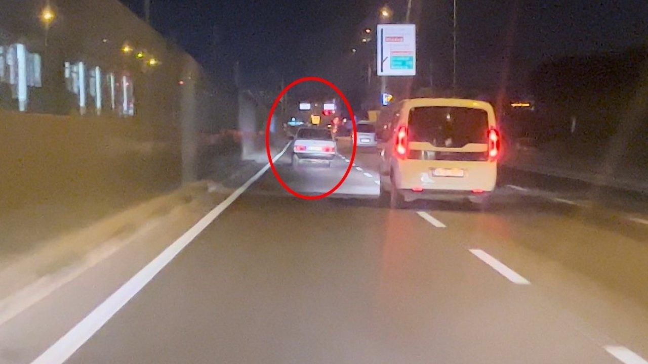 Film sahnelerini aratmayan kovalamaca kamerada... Polisin 'dur' ihtarına uymadı, trafikten menedildi