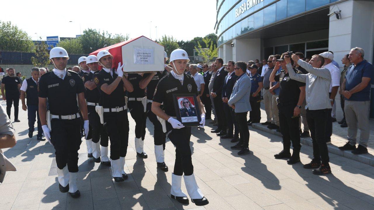 Kanserden ölen Bursa Emniyet Müdür Yardımcısı son yolculuğuna uğurlandı