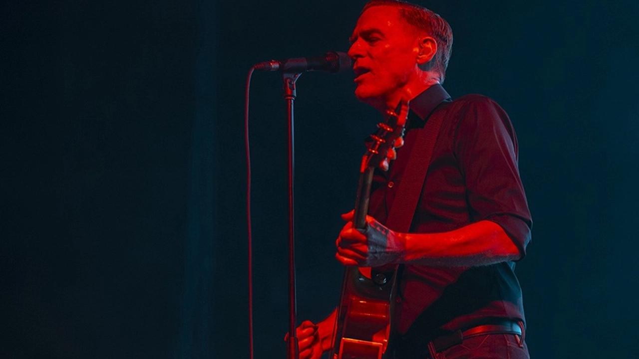 Çok sayıda sanatçı Türkiye'de konserler verecek: Bryan Adams, Charlotte Cardin...