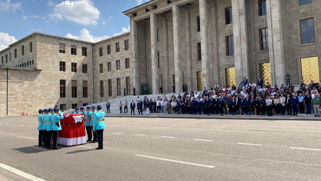 Eski Iğdır Milletvekili Artantaş için Meclis'te tören