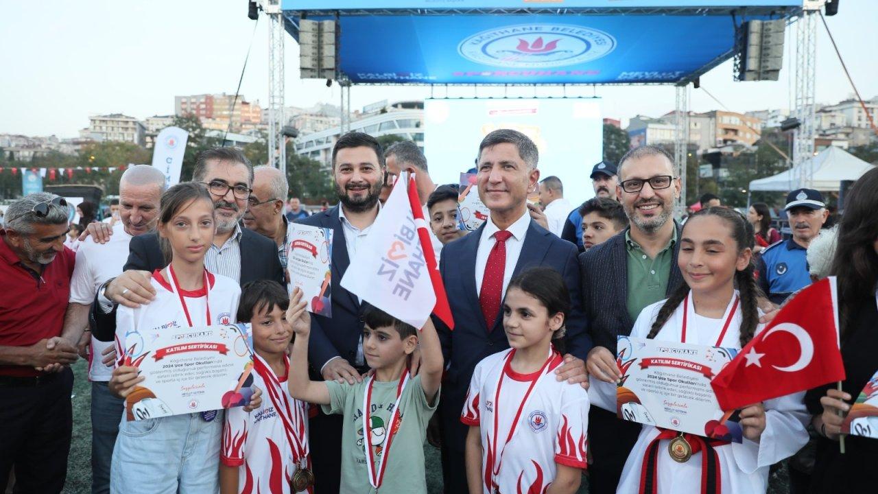 Kağıthane’de yaz spor okullarının kapanış töreni yapıldı