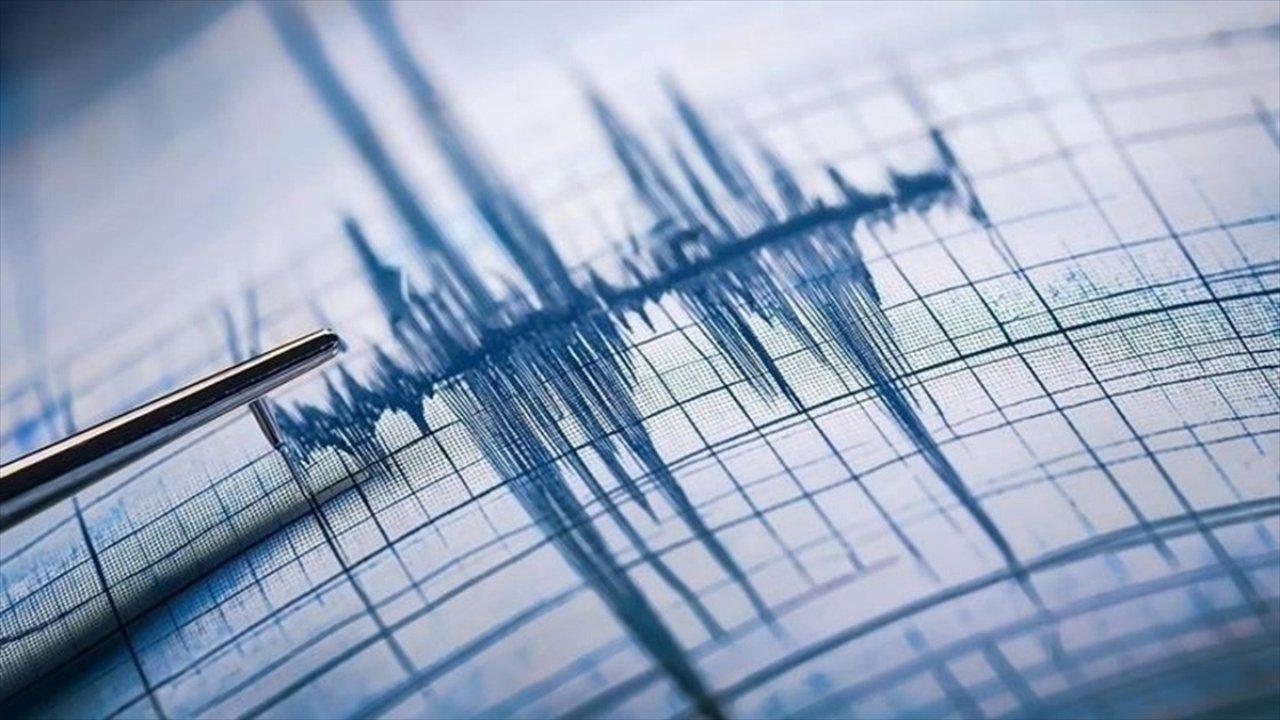 İran'da 5,2 büyüklüğünde deprem oldu